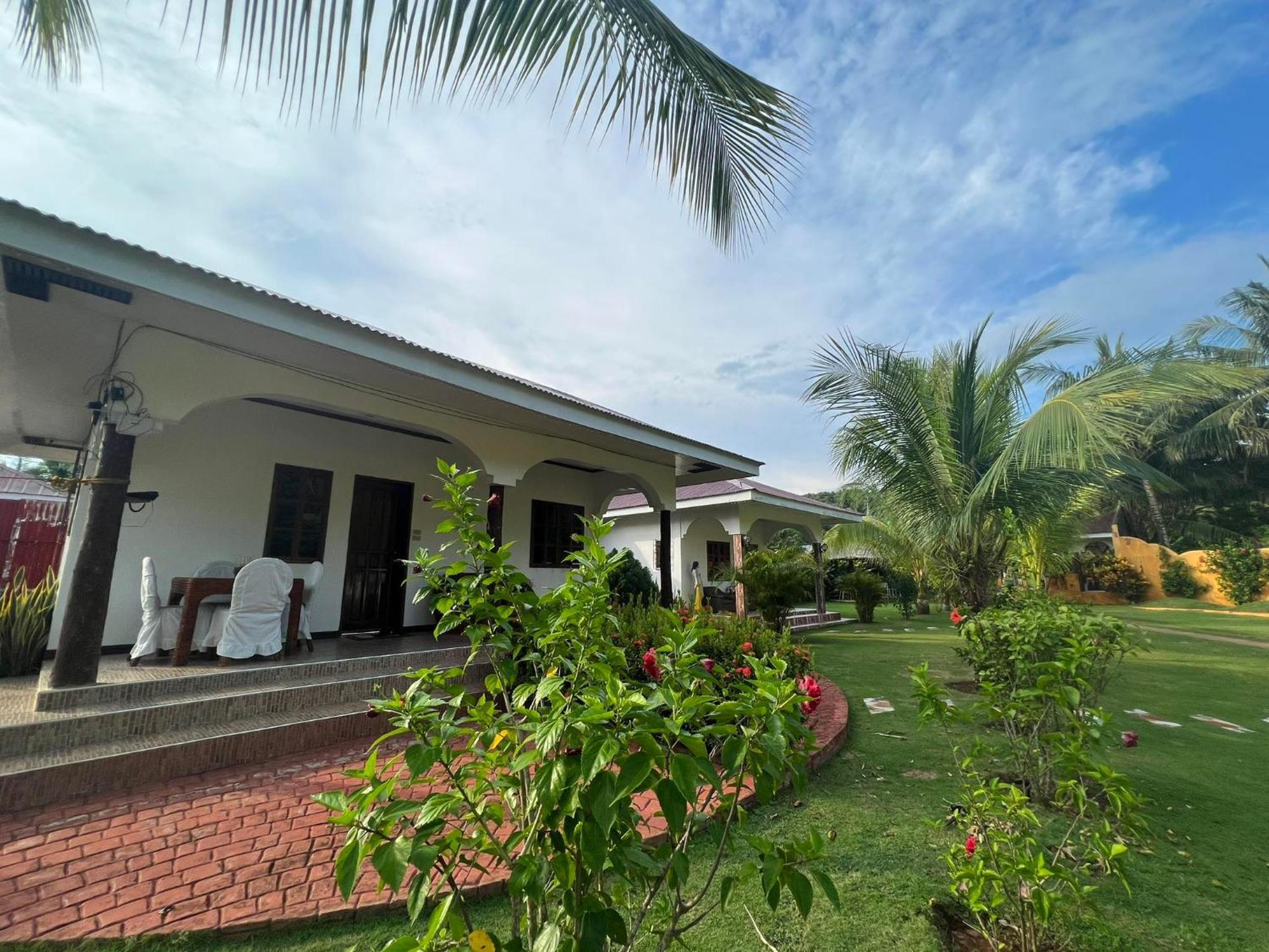 E&N Paradise Island Resort Siquijor Exterior foto