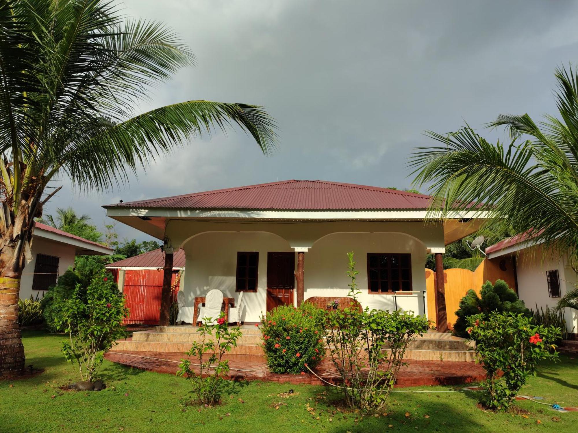 E&N Paradise Island Resort Siquijor Habitación foto