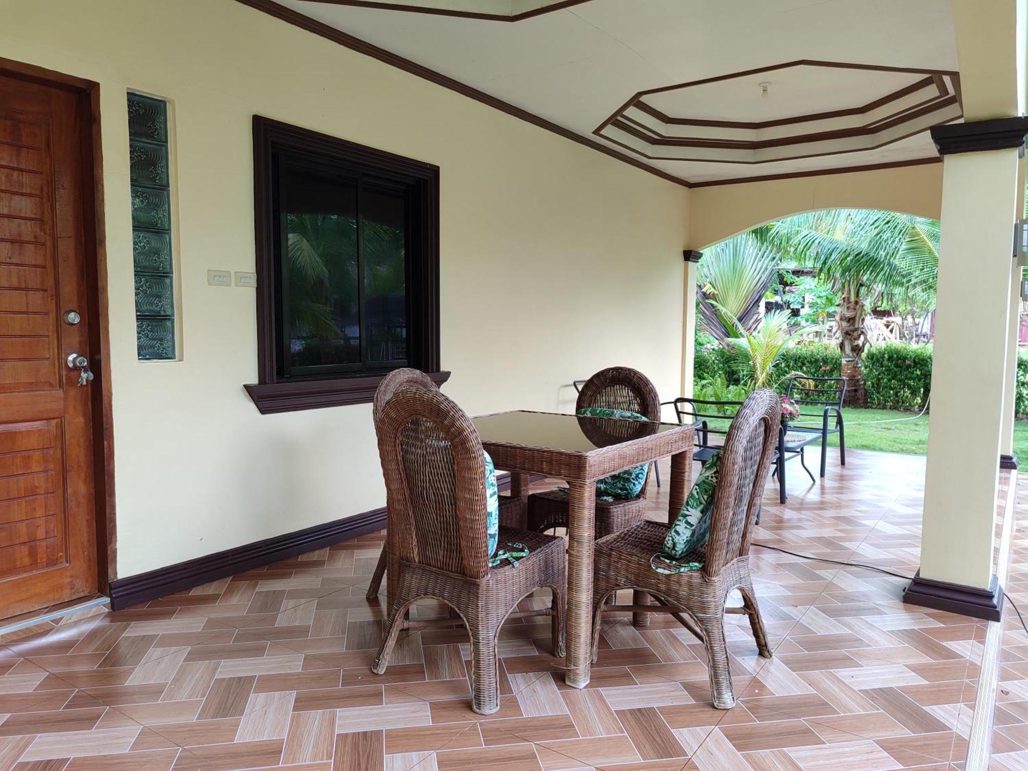 E&N Paradise Island Resort Siquijor Habitación foto